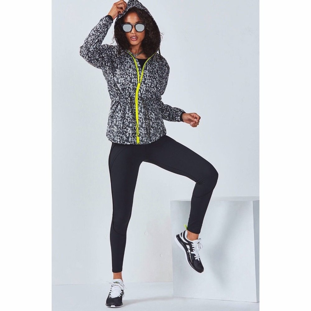 Fabletics Siena Lightweight Hooded Windbreaker Rain Jacket Coat Small Mesh Lined
